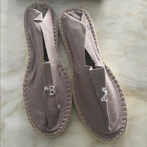 BRAND NEW NEVER WORN LVMH BRAND LUXURY ESPADRILLE SHOES